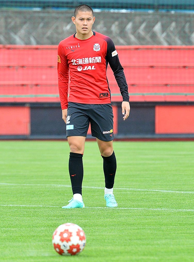 7日の天皇杯2回戦SC相模原戦に向けて調整する中島