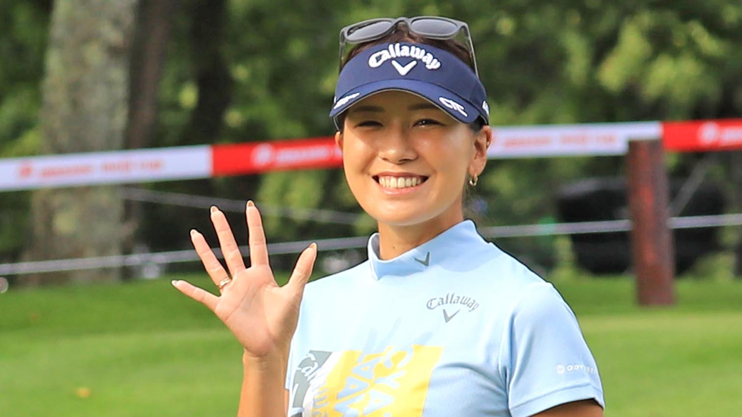 プロアマ戦で笑顔を見せる藤田