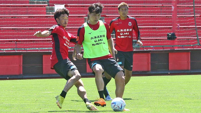 新加入fw金建熙が20日鳥栖戦でj1デビューへ 前日練習主力組で1トップ 道新スポーツ Doshin Sports 新加入fw金建熙が20日鳥栖戦でj1デビューへ 前日練習主力組で1トップ 道新スポーツ Doshin Sports