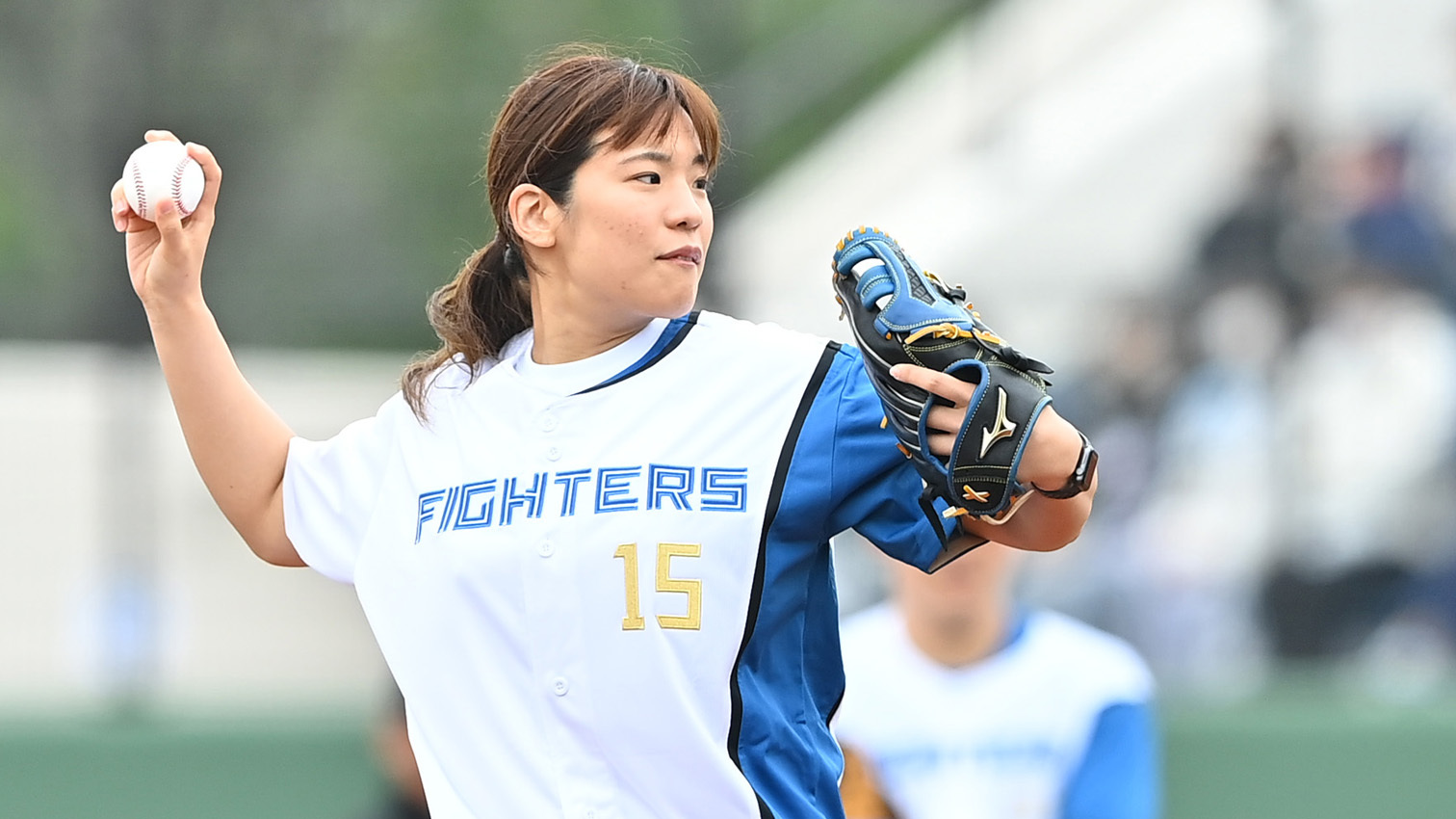 始球式に登板した女子アイスホッケー日本代表の浮田