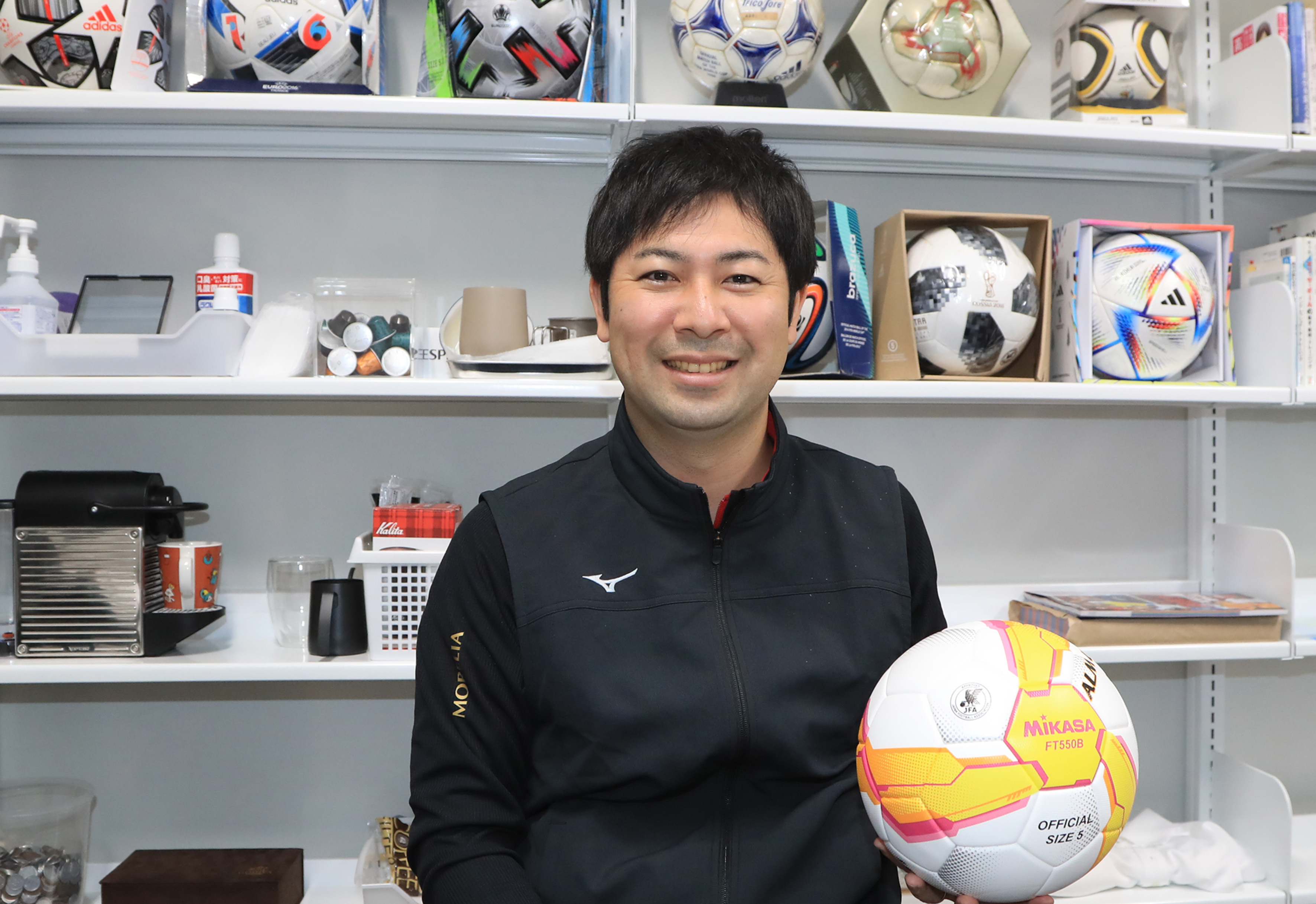 今年７月に創部した札国際大女子サッカー部の初代指揮官となった田部井監督。近い将来の目標は、打倒札大だ