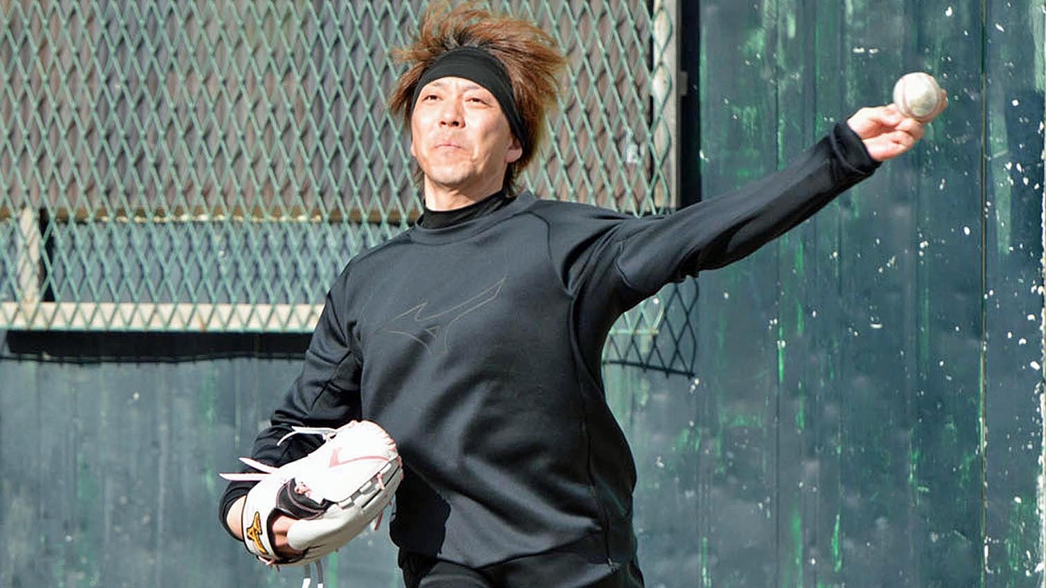 母校で自主トレを公開した宮西