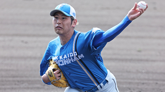 ライブBPに登板した加藤貴(撮影・桶屋駿矢)