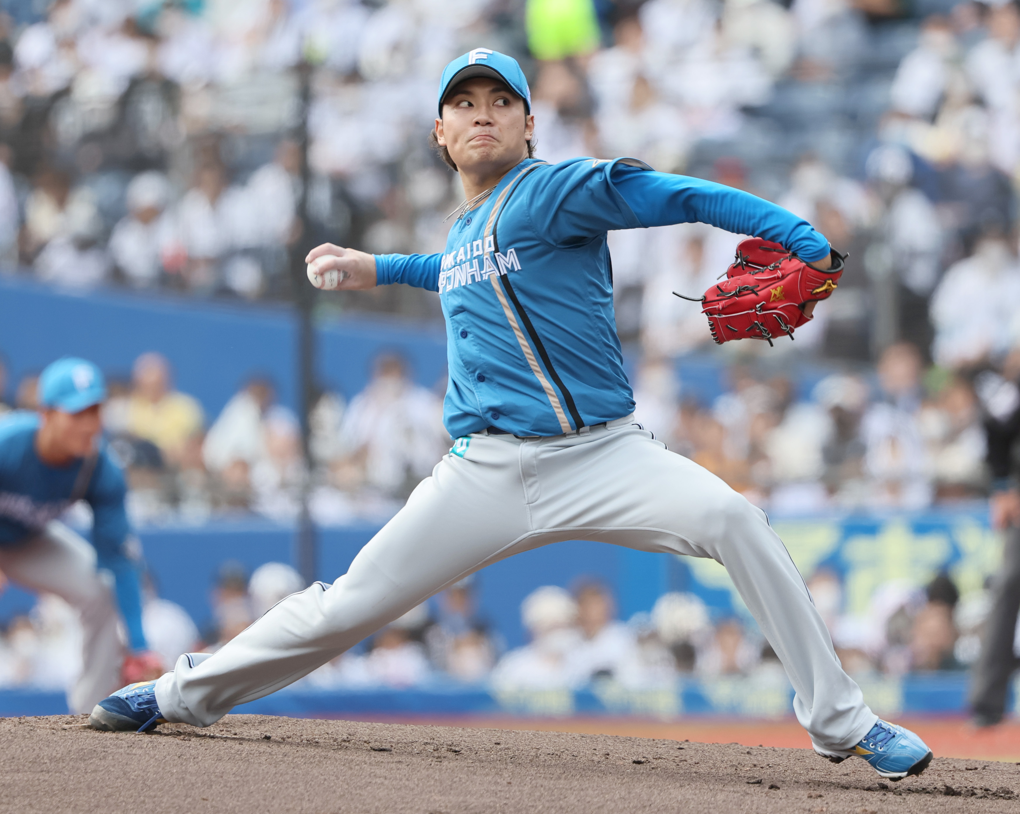 一回、先発の伊藤
