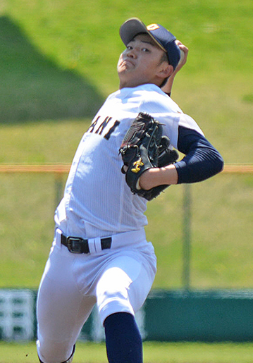 3回無失点と好投した札幌大谷の田代