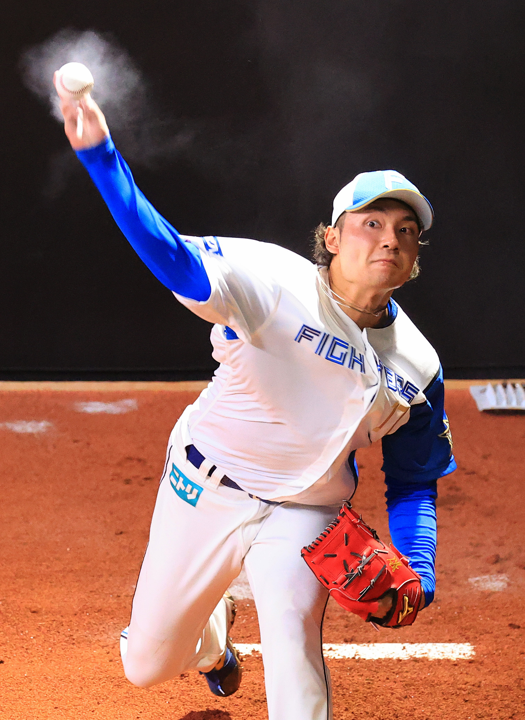 伊藤 試合前にブルペン入り WBC世界一の次はリーグ優勝へ「僕はもう