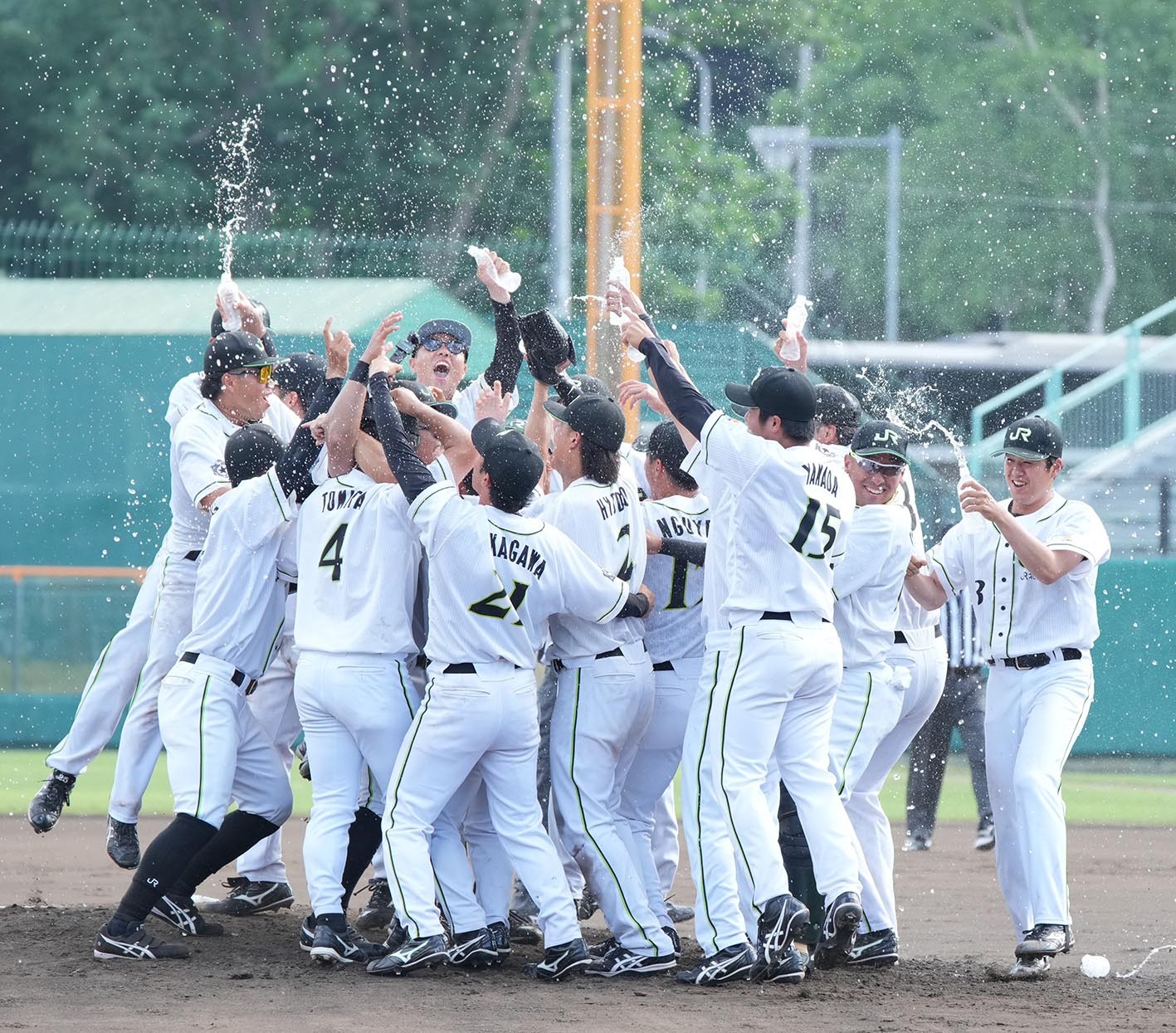 活動歴および当時の関連ビジュアル記録